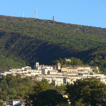 Il Risveglio Dei Sensi Villa Fossato di Vico Exterior photo