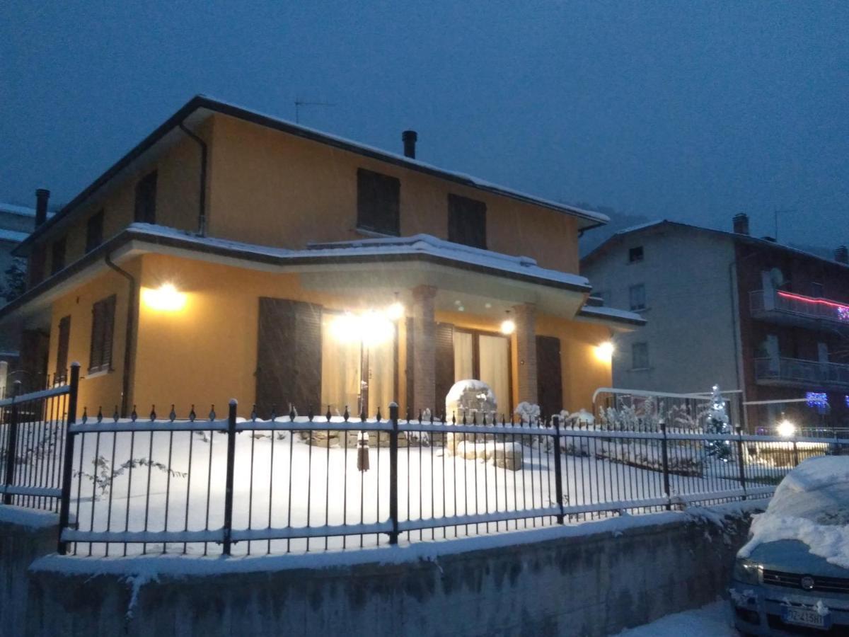 Il Risveglio Dei Sensi Villa Fossato di Vico Exterior photo